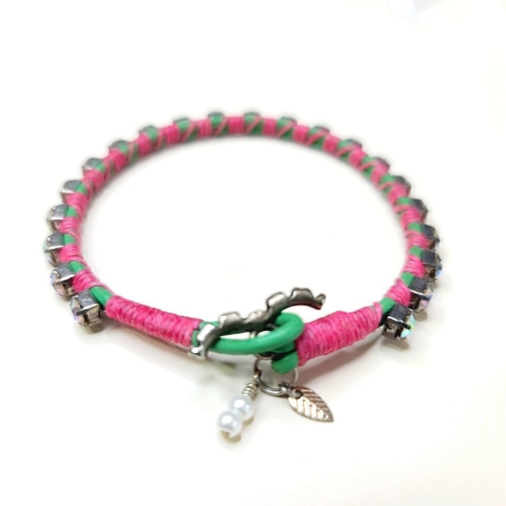 7#4
Beautiful Handcrafted Leather Bracelet 7"